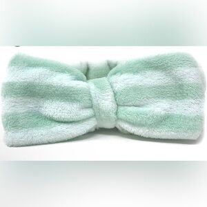 The Crème Shop Plush Spa Headband